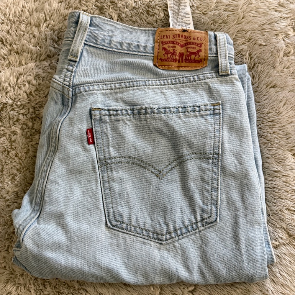 Levi's Light Wash jeans - low pro straight